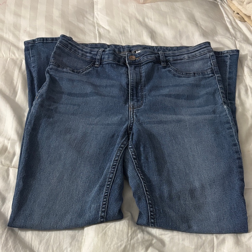 H&M Divided Light Blue Denim Jeans